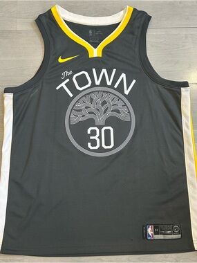 Nike Golden State Warriors #30 Stephen Curry The Town Jersey Men Size 52 XL Grey
